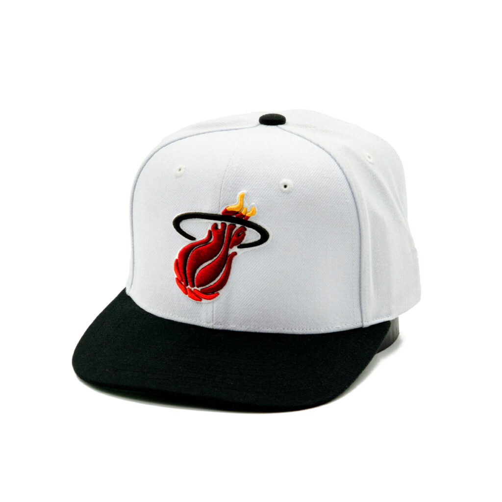 Бейсболка Mitchell & Ness Miami Heat